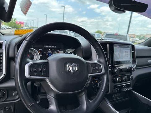 Used 2022 RAM 1500 Big Horn AWD/4WD image 6