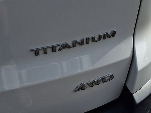 Certified 2018 Ford EcoSport Titanium AWD/4WD image 30