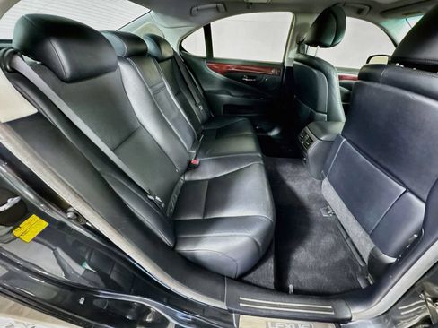 Used 2008 Lexus LS 460 RWD image 35