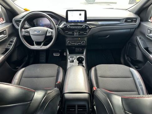 Used 2023 Ford Escape ST-Line image 9