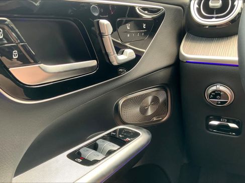 Certified 2023 Mercedes-Benz GLC 300 4MATIC image 5