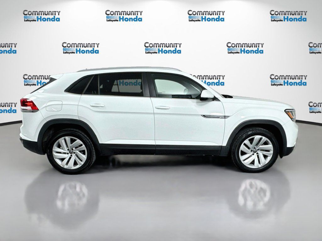 Used 2021 Volkswagen Atlas Cross Sport SE AWD/4WD image 4