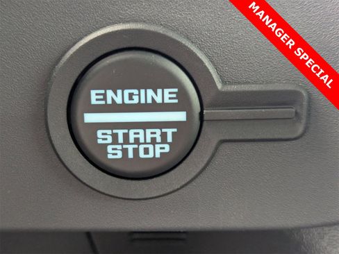 New 2025 Ford Bronco Badlands image 8