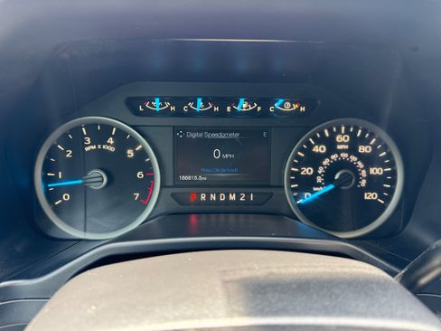 Used 2016 Ford F150 XLT w/ Equipment Group 302A Luxury AWD/4WD image 18