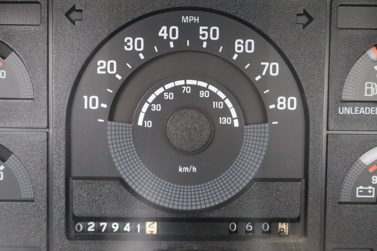 Used 1988 Chevrolet Silverado 2500 4x4 Regular Cab image 38