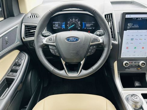 Used 2024 Ford Edge SEL w/ Convenience Package AWD/4WD image 16