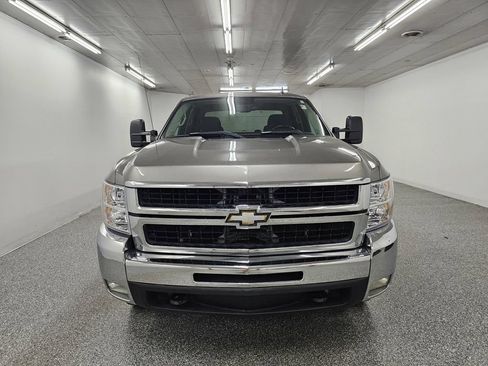 Used 2008 Chevrolet Silverado 2500 LT w/ 1LT Convenience Package AWD/4WD image 2