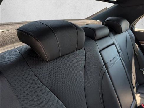 Used 2014 Mercedes-Benz S 550 Sedan image 21