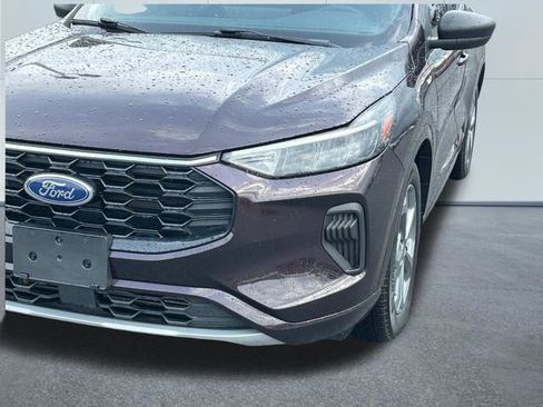 Used 2023 Ford Escape ST-Line w/ Tech Pack #1 FWD image 12