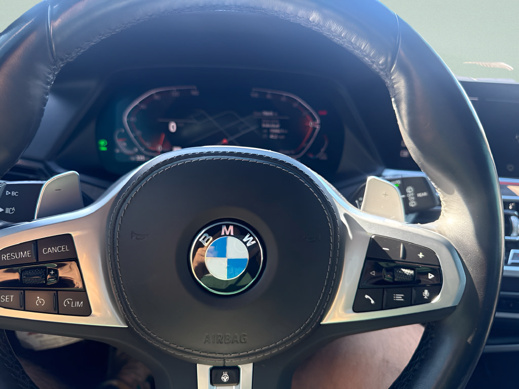 Used 2022 BMW X5 xDrive40i w/ M Sport Package AWD/4WD image 19