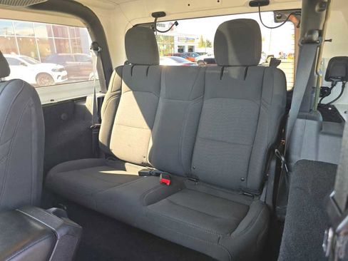 Used 2021 Jeep Wrangler Sport S image 15
