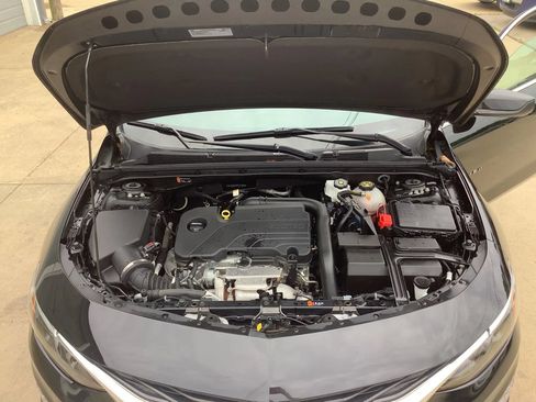 Used 2023 Chevrolet Malibu LT FWD image 27
