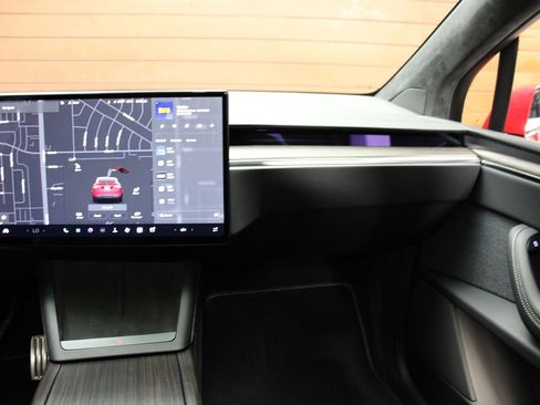 Used 2023 Tesla Model X image 41