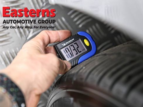 Used 2018 Tesla Model 3 Long Range image 21