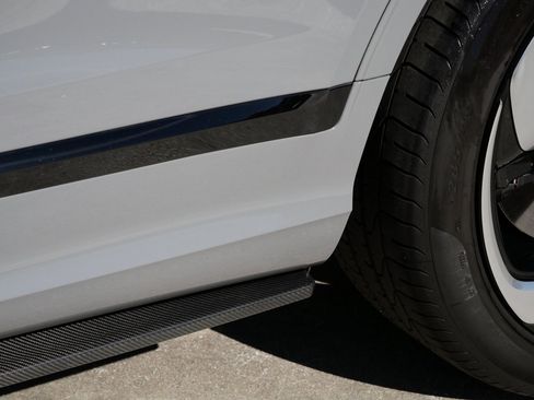 Used 2022 Bentley Bentayga image 8