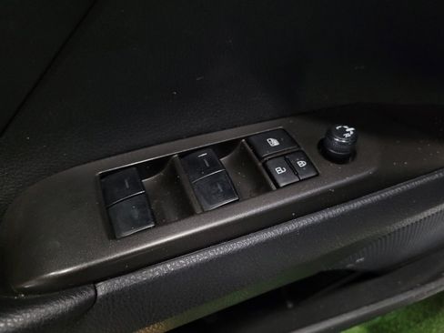 Used 2023 Toyota Camry SE FWD image 27