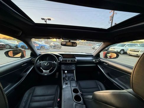 Used 2015 Lexus IS 250 image 29