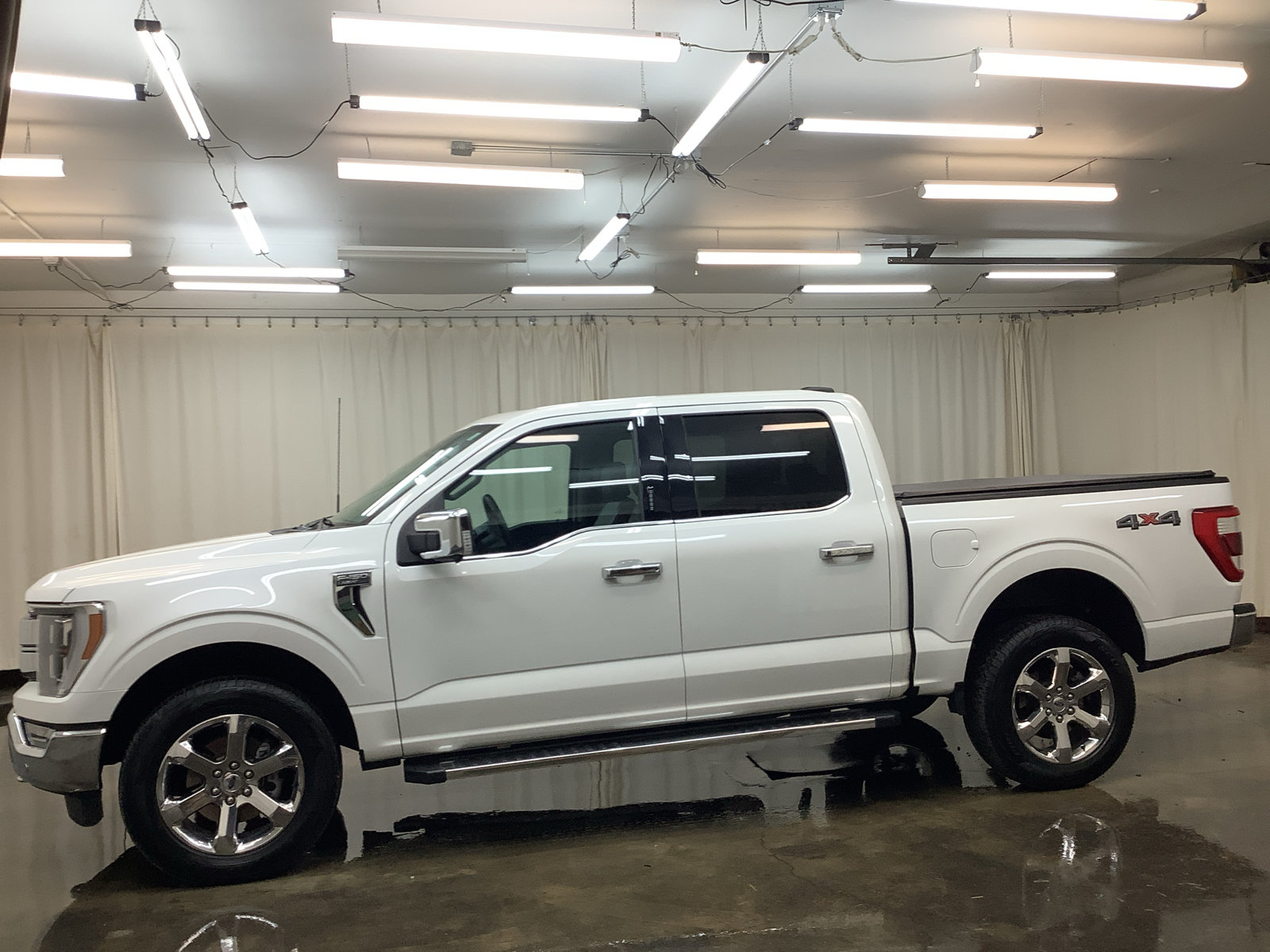 Used 2023 Ford F150 Lariat w/ Equipment Group 502A High AWD/4WD image 9