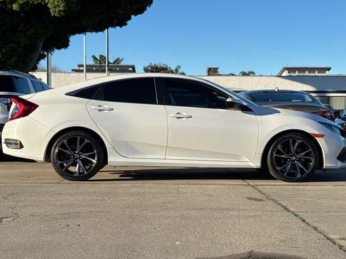 Used 2021 Honda Civic Sport image 3