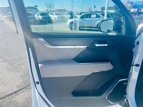 New 2026 GMC Acadia Elevation w/ Black Edition image 18