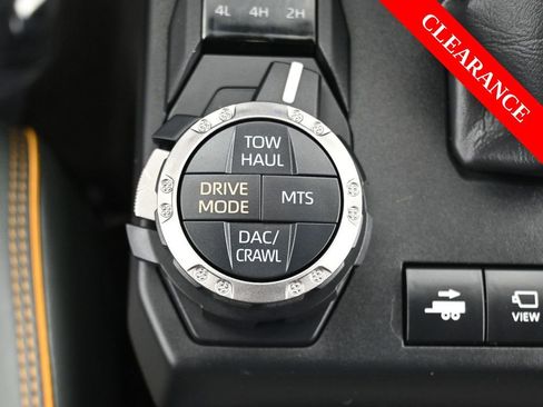 Used 2025 Toyota 4Runner 4WD image 31