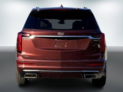 Used 2022 Cadillac XT6 Premium Luxury w/ Platinum Package image 3