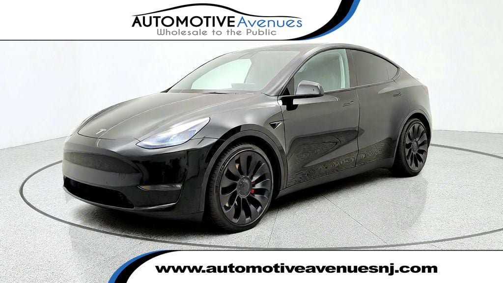 Used 2022 Tesla Model Y Performance AWD/4WD image 1