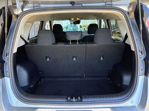 Used 2025 Kia Soul LX w/ LX Technology Package FWD image 29