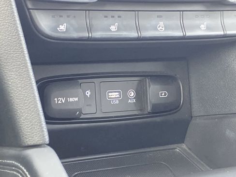 Used 2020 Hyundai Santa Fe Limited image 31