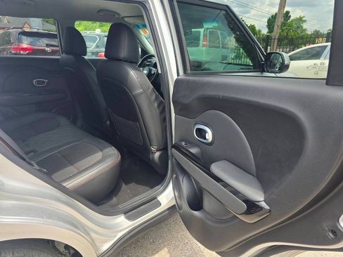 Used 2018 Kia Soul ! w/ Tech Package FWD image 21