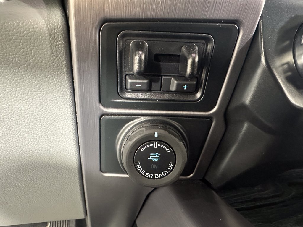 Used 2022 Ford F350 Limited AWD/4WD image 44