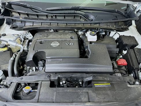 Used 2024 Nissan Murano Platinum w/ Cargo Package image 9