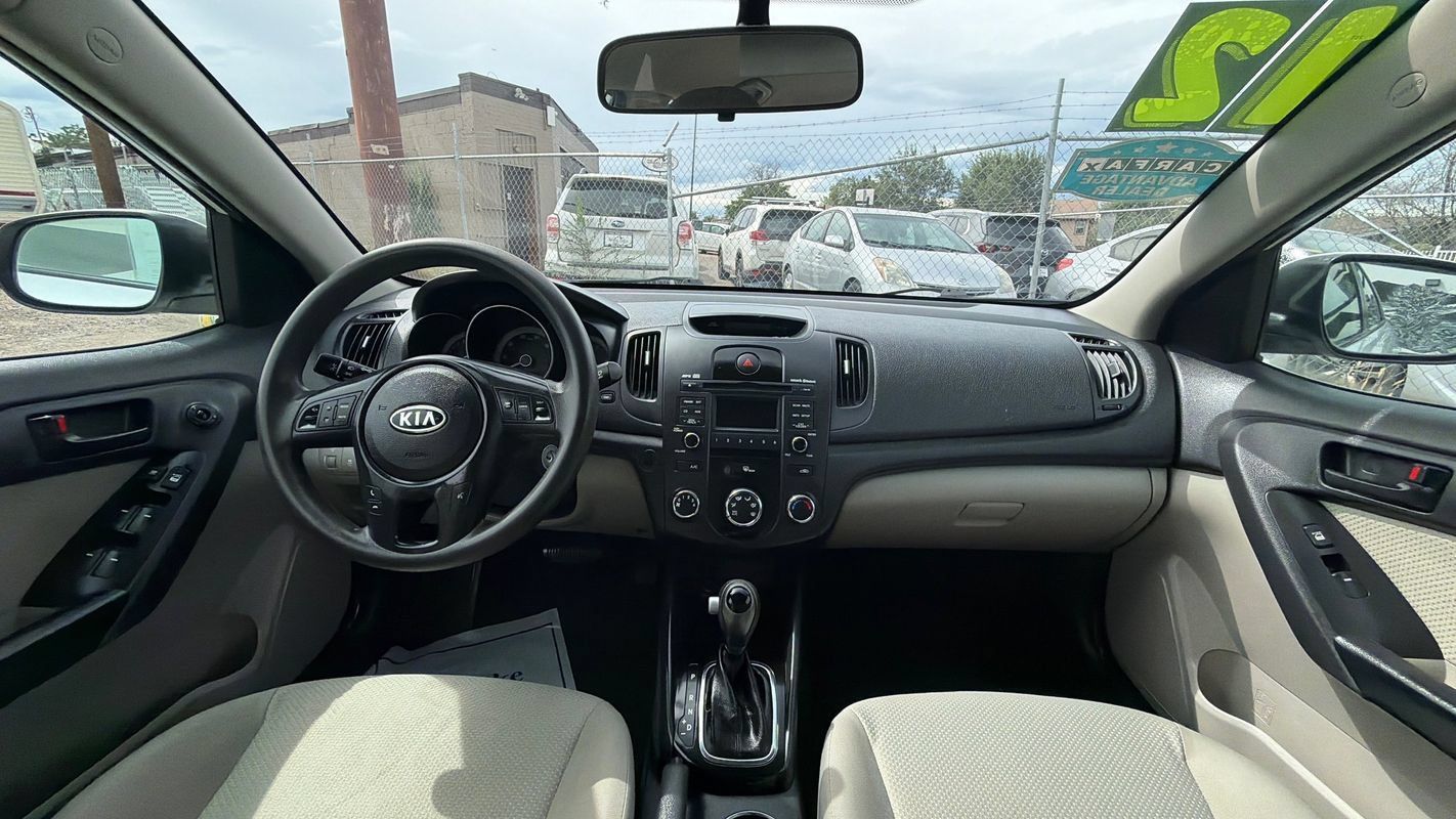 Used 2012 Kia Forte EX FWD image 16