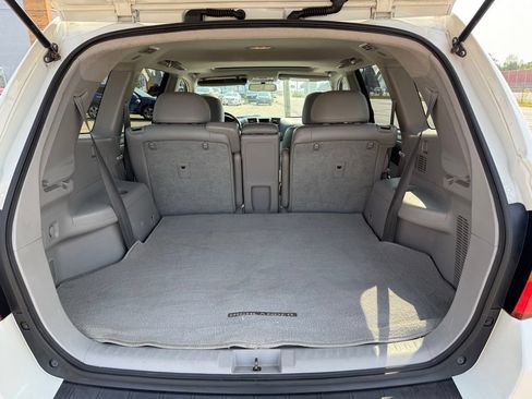 Used 2010 Toyota Highlander SE AWD/4WD image 18
