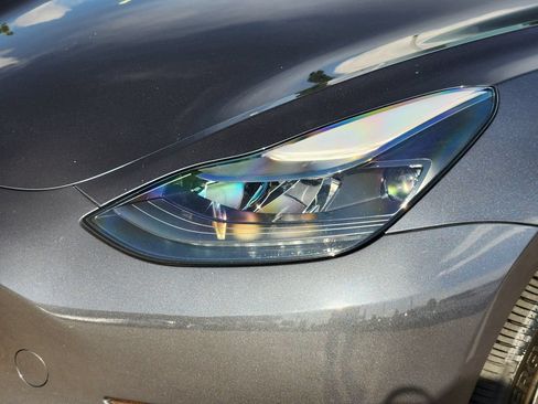 Used 2023 Tesla Model 3 Standard Range RWD image 9