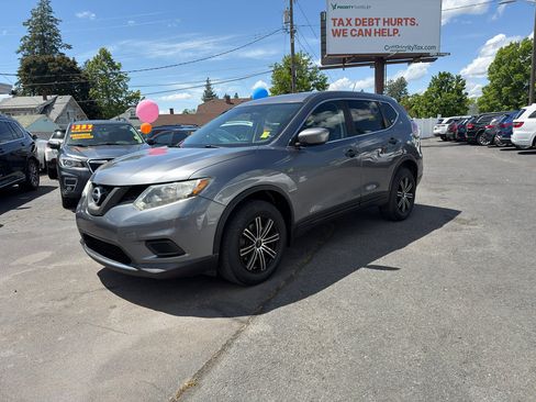 Used 2016 Nissan Rogue S w/ S Family Package AWD/4WD image 2