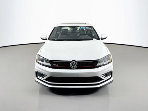 Used 2017 Volkswagen Jetta GLI FWD image 2