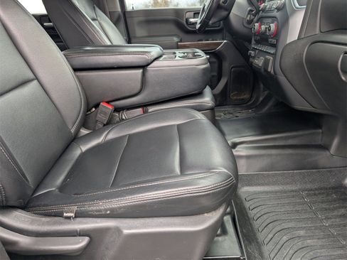 Used 2022 Chevrolet Silverado 2500 LT w/ Convenience Package image 8