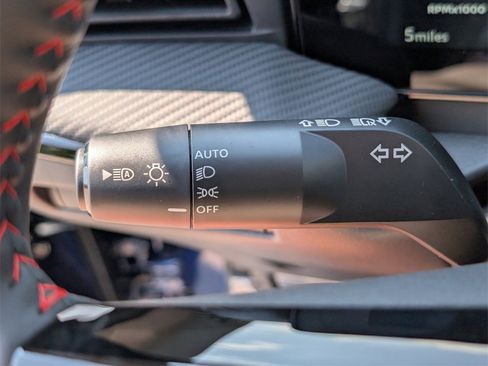 New 2026 Nissan Kicks SR image 25