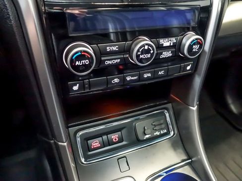 Used 2022 Subaru Ascent Limited w/ Technology Package AWD/4WD image 27