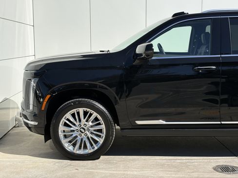 New 2026 Cadillac Escalade ESV Luxury image 5