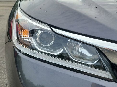 Used 2017 Honda Accord Sport Special Edition image 6
