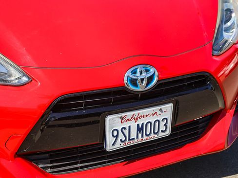 Used 2015 Toyota Prius C Three FWD image 16