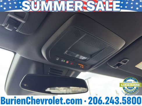 Used 2024 Chevrolet Equinox EV LT AWD/4WD image 15