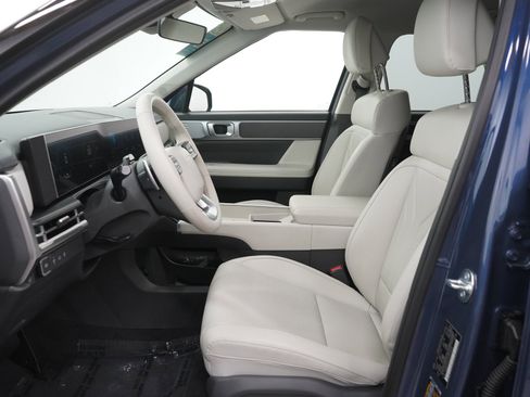 Used 2026 Hyundai Santa Fe SEL AWD/4WD image 18