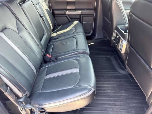 Used 2018 Ford F150 4x4 SuperCrew image 20