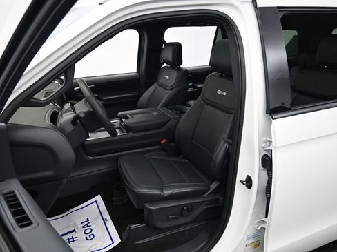 New 2025 Ford Expedition Platinum w/ Stealth Performance Package image 12