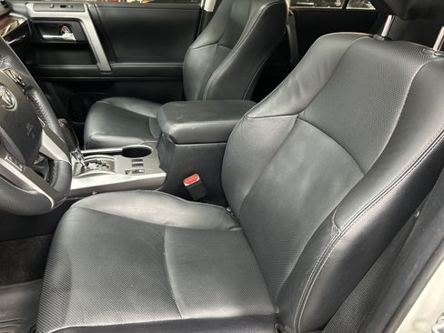 Used 2022 Toyota 4Runner Limited AWD/4WD image 16