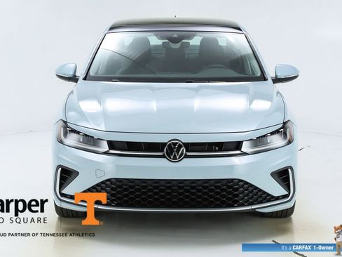 Used 2025 Volkswagen Jetta SEL image 52