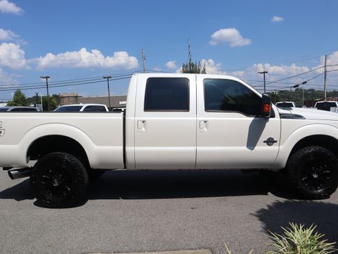 Used 2015 Ford F350 Lariat w/ Lariat Interior Package AWD/4WD image 6